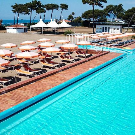 Villaggio Torre Marina Marina di Massa Esterno foto